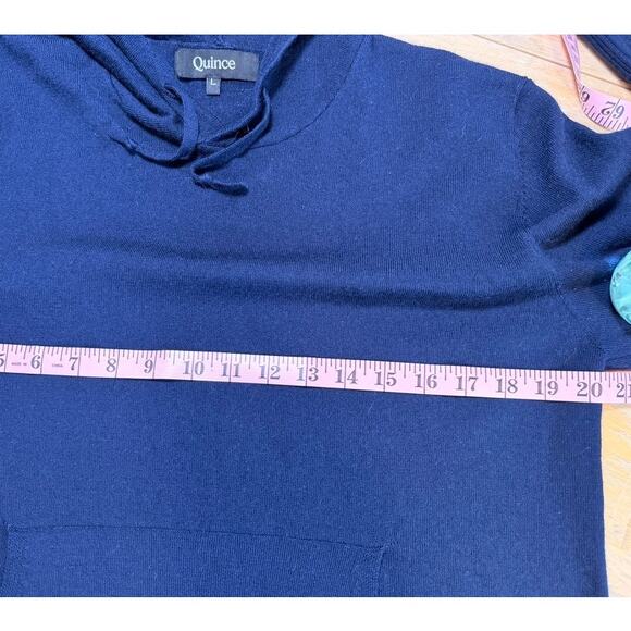 Quince 100% Merino Knit Hoodie Sweater Sz L Navy Blue Preppy Travel Sustainable - Picture 5 of 7